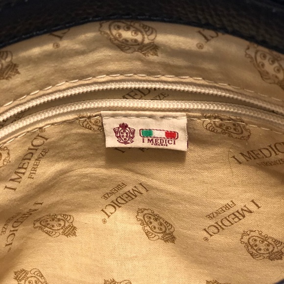 I MEDICI FIRENZE  ITALIAN LEATHER CROSS-BAG - Picture 5 of 9
